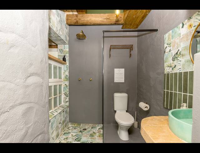 4 BEDROOM FREESTANDING TO LET IN OVERKLOOF